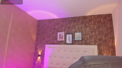 Snapshot of sweet__vanessa1 chatting on July 28, 5:45 pm Vanessa online show from July 28, 5:45 pm