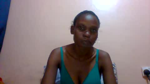 sweet_adora online show from February 5, 6:46 am