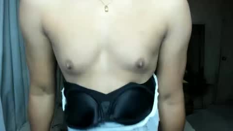 Snapshot of sweet_angel985251 chatting on March 21, 1:32 am SweetAangel online show from March 21, 1:32 am