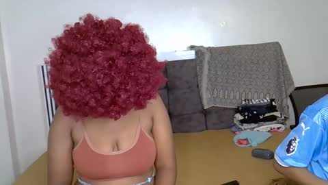 Snapshot of sweet_angie01 chatting on September 14, 9:08 am angie online show from September 14, 9:08 am