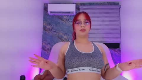 Snapshot of sweet_ariel7 chatting on April 6, 3:04 am Ariel online show from April 6, 3:04 am