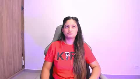 Snapshot of sweet_asheley chatting on February 14, 3:47 am Asheley online show from February 14, 3:47 am