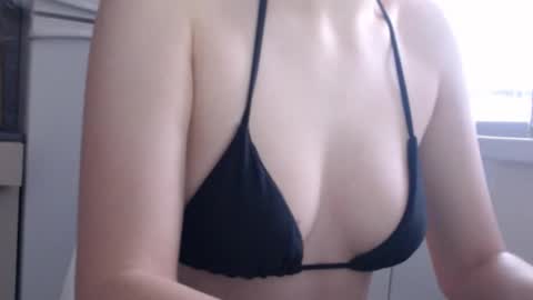 Snapshot of sweet_baby_kate chatting on November 24, 8:25 am Kate and Erica online show from November 24, 8:25 am