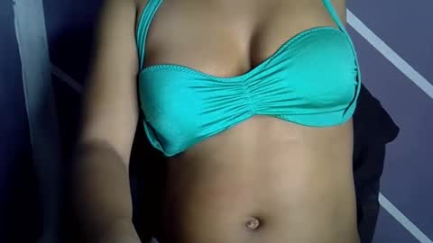 Snapshot of sweet_berry31 chatting on September 20, 12:06 pm baby girl online show from September 20, 12:06 pm