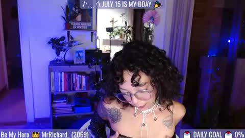 Tutti  online show from July 13, 11:51 pm
