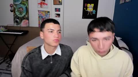 Snapshot of sweet_boys_xx chatting on December 4, 12:47 pm CristianBrayan PVT OPEN online show from December 4, 12:47 pm
