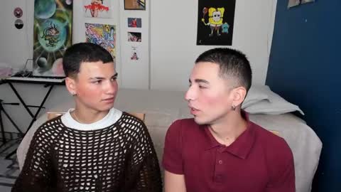 Snapshot of sweet_boys_xx chatting on December 16, 11:22 am CristianBrayan PVT OPEN online show from December 16, 11:22 am