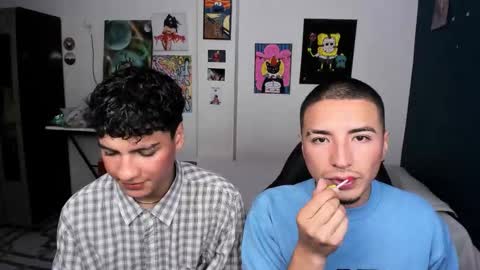 Snapshot of sweet_boys_xx chatting on September 11, 12:05 pm CristianBrayan PVT OPEN online show from September 11, 12:05 pm