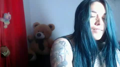 Snapshot of sweet_bubblee chatting on June 17, 10:32 pm Bubbles online show from June 17, 10:32 pm