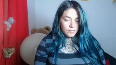 Snapshot of sweet_bubblee chatting on June 23, 9:57 pm Bubbles online show from June 23, 9:57 pm