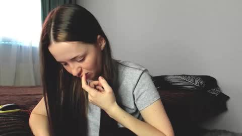 Christina online show from March 9, 1:48 pm