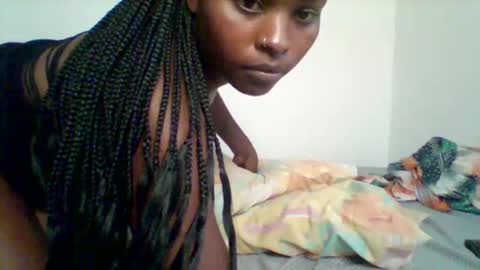 Snapshot of sweet_cherry007 chatting on February 7, 6:24 am sweet_cherry007 online show from February 7, 6:24 am