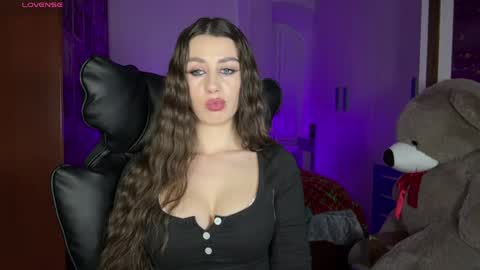 Snapshot of sweet_cherry_n chatting on March 22, 6:11 pm Sweet Cherry online show from March 22, 6:11 pm