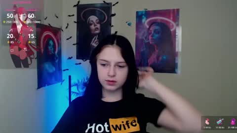 Ivy online show from November 24, 7:08 am