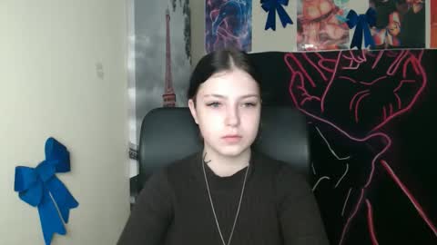 Snapshot of sweet_cherryg chatting on April 3, 6:11 am Ivy online show from April 3, 6:11 am