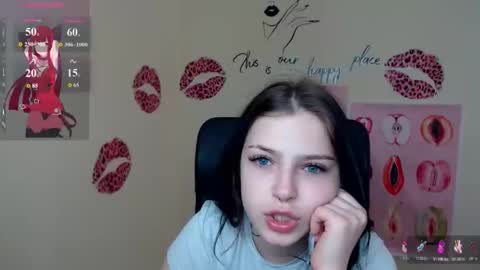 Snapshot of sweet_cherryg chatting on May 2, 11:59 am Ivy online show from May 2, 11:59 am