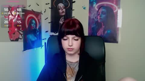 Snapshot of sweet_cherryg chatting on May 18, 4:13 pm Ivy online show from May 18, 4:13 pm