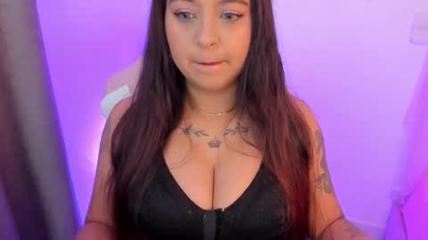 Chloe online show from December 23, 8:47 pm