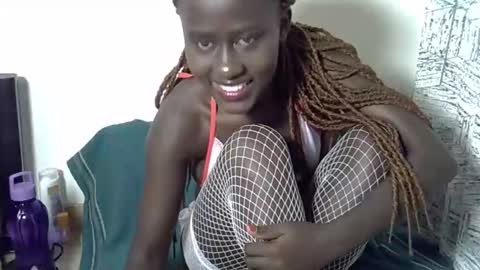 sweet_diva19 online show from June 4, 10:05 pm