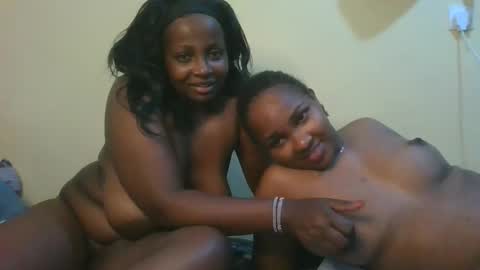 sweet_dollo online show from October 1, 8:26 pm