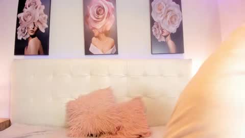 Kendra online show from February 5, 12:27 pm