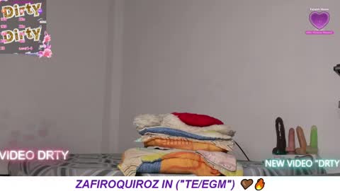 ZAFIRO QUIROZ online show from April 5, 1:30 pm
