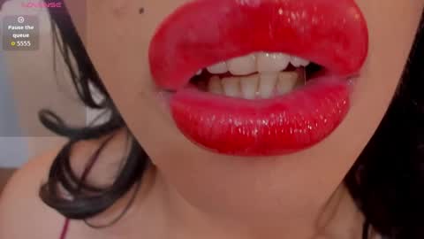 sweet_eliizabeth online show from May 9, 1:05 pm
