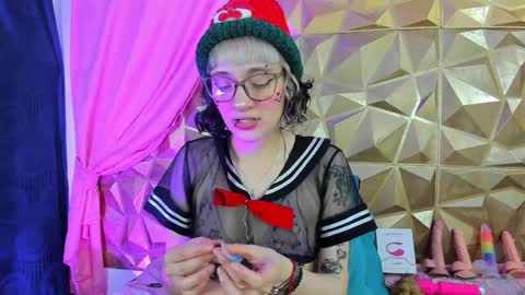  emmili  online show from December 12, 12:22 pm