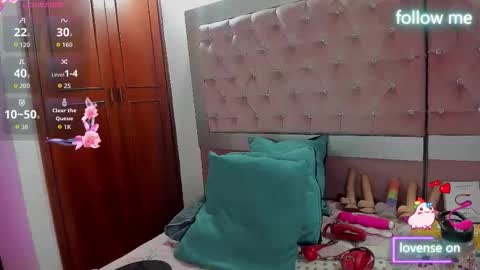  emmili  online show from January 9, 12:19 pm