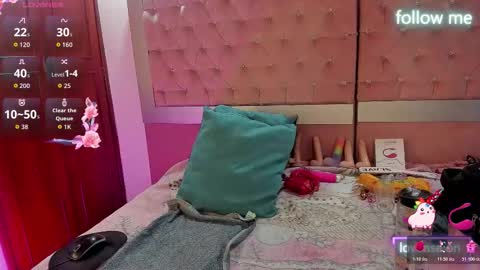  emmili  online show from February 11, 11:59 am