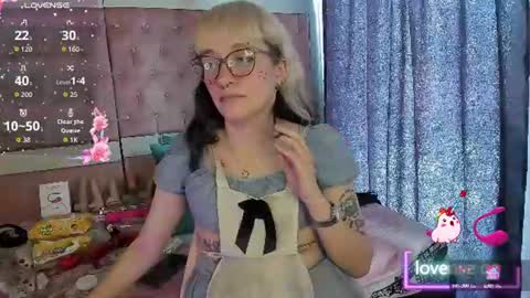  emmili  online show from June 12, 4:17 pm
