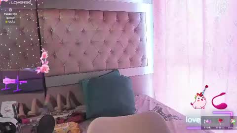  emmili  online show from July 14, 12:44 pm