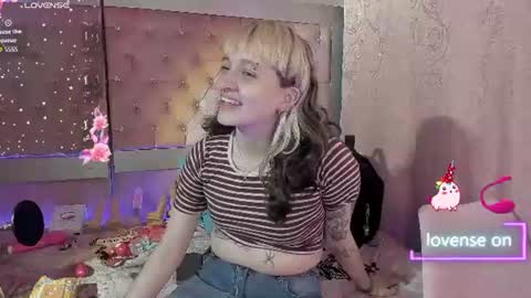  emmili  online show from July 17, 12:34 pm