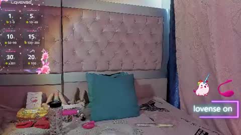  emmili  online show from July 20, 12:40 pm