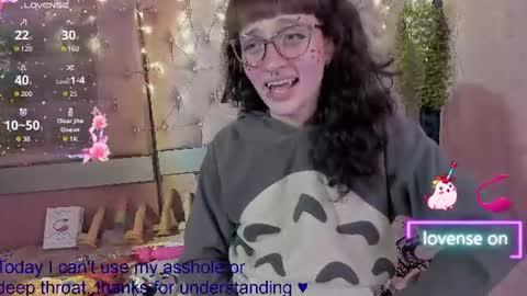  emmili  online show from July 28, 3:43 pm