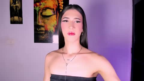 Sweet Fhalon online show from August 7, 6:59 am