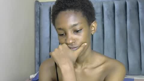 sweet_freaky online show from March 15, 1:55 am