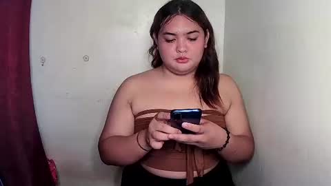 sweet_frex123 online show from November 23, 7:30 am