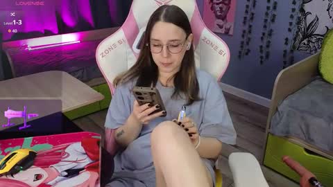 Alice online show from November 4, 2:43 am