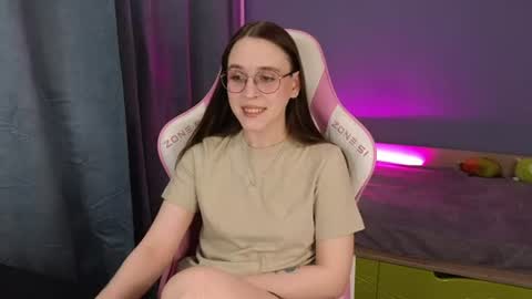 Alice online show from June 20, 3:42 am