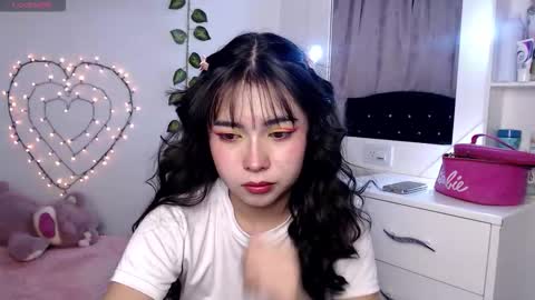 Hannah online show from February 13, 10:33 am