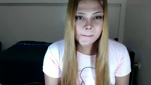 sophia daisy  online show from January 9, 1:13 pm