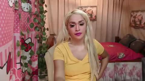 Snapshot of sweet_hunterxx chatting on March 11, 12:11 am sweet_hunterxx online show from March 11, 12:11 am