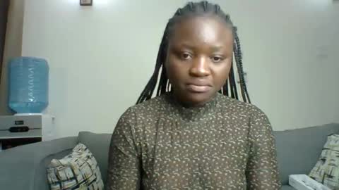Snapshot of sweet_jenica chatting on January 21, 4:43 am ESTHER NEEMA online show from January 21, 4:43 am