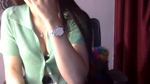 Snapshot of sweet_kanchi chatting on February 8, 9:36 pm sweet_kanchi online show from February 8, 9:36 pm