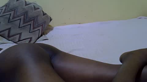 Snapshot of sweet_katrina2 chatting on March 24, 8:08 am millarn online show from March 24, 8:08 am