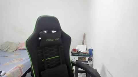 sweet_kitty_777 online show from November 4, 4:00 am