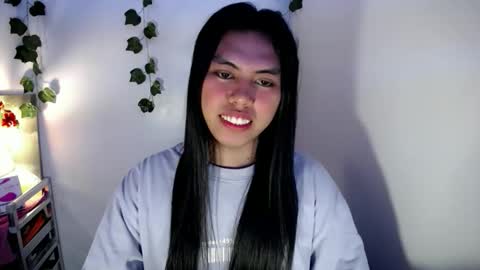 sweet_kyline69 online show from September 28, 9:14 am