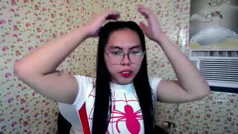 sweet_kyline69 online show from October 19, 11:22 am