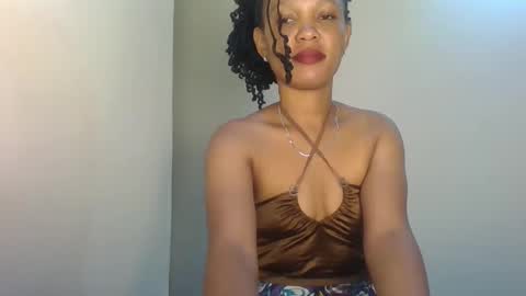 Snapshot of sweet_likey chatting on April 1, 3:20 pm sweet likey online show from April 1, 3:20 pm